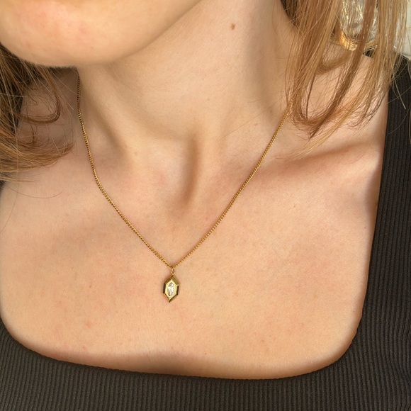 Dainty delicate stainless steel gold plated geometric necklace with cz stone - Picture 2 of 4